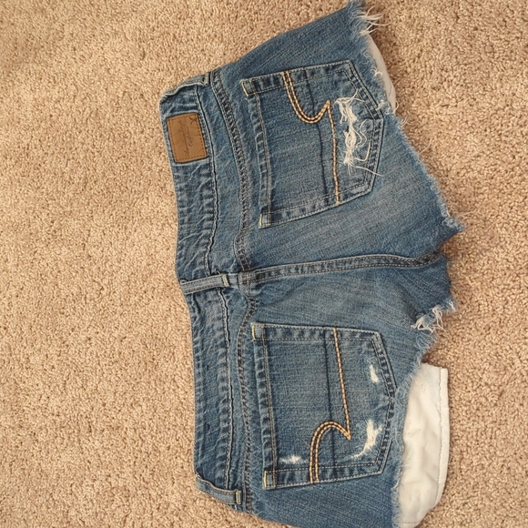American Eagle Embellished Pocket Jean Shorts - Picture 5 of 5